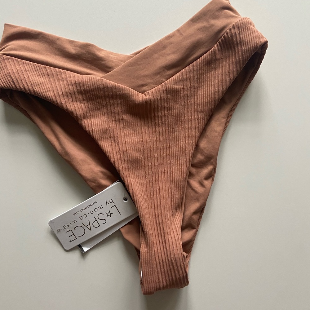 L space bikini bottom new with tags